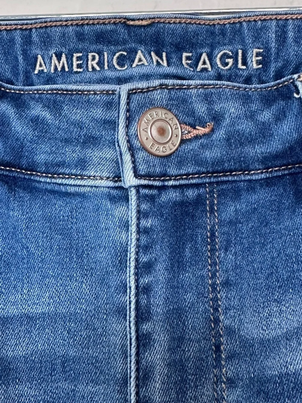 American Eagle High-Waisted Jegging Jean, Medium Wash, Size 12 Regular
